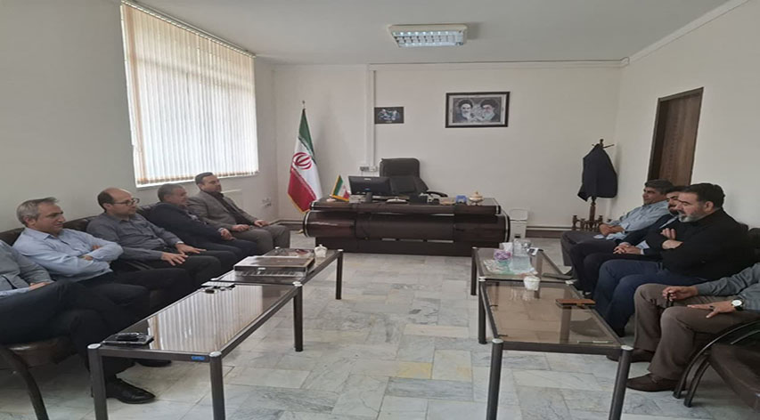 بازدید مدیرعامل سازمان همیاری شهرداری‌های استان کرمانشاه از شهر مقاوم گیلانغرب